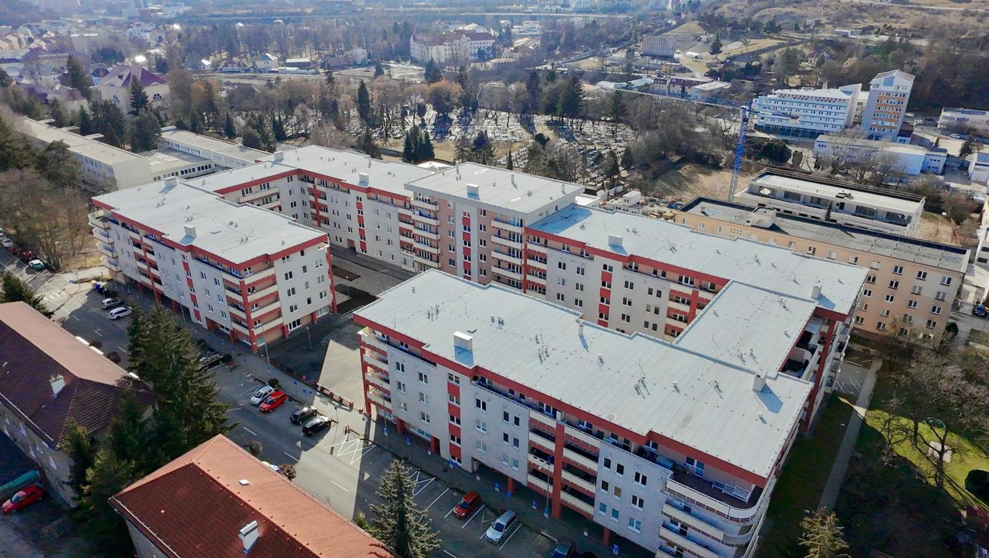 Simcity 3 I City Centre & Free Parking 24H Self Check-In Banská Bystrica Exterior foto
